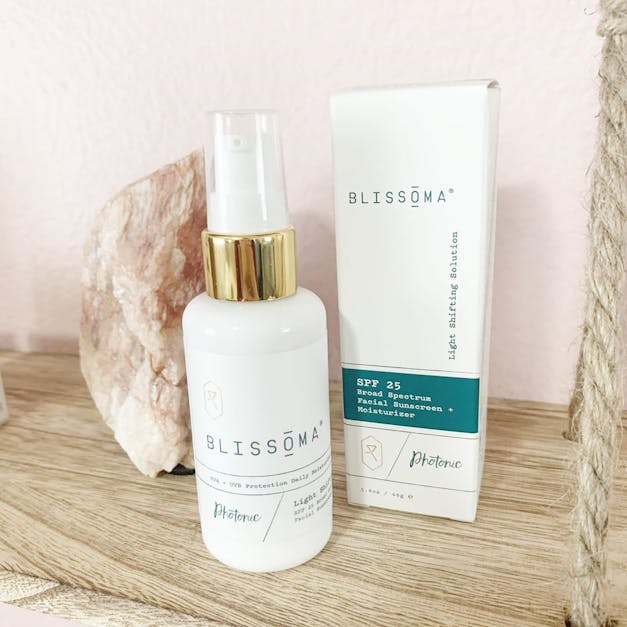 Photonic - Light Shifting Solution SPF 30 Broad Spectrum Facial Sunscreen + Moisturizer